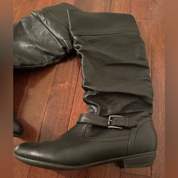 Steve Madden Boots Womens 7M Casstro Tall Riding Black Leather Buckle Heels - Picture 2 of 6